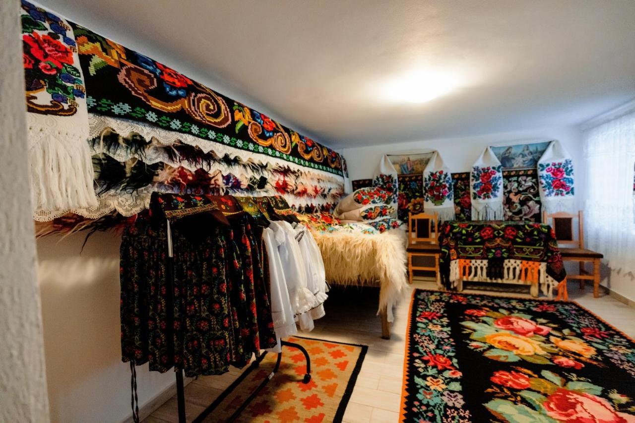 Pensiunea Hai In Maramures Bîrsana 외부 사진